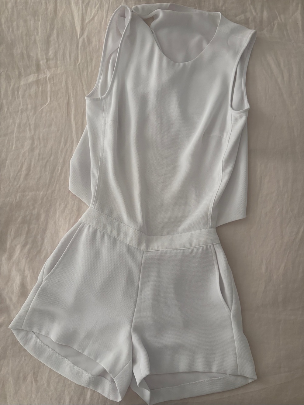 Club Monaco White Sleeveless Top